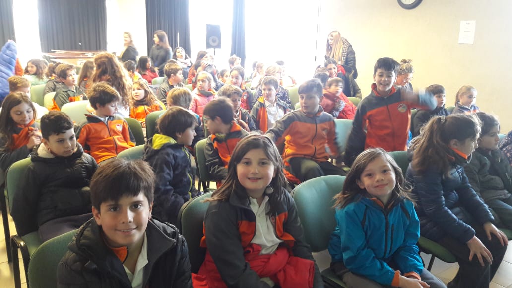 Nos visitaron alumnos del colegio Aprenderes