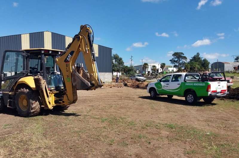 Comenzó la construcción del parque Comunidades Solares I