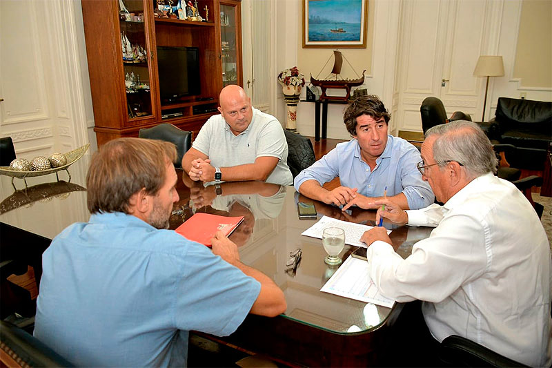 Usicom realizará obras de agua y cloacas en Arco Iris